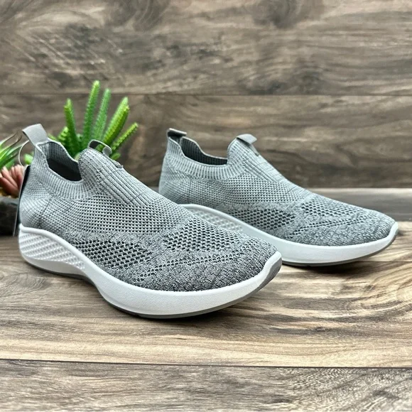 NIB Tommy Bahama Flint Knit Jogger Memory Foam Slip On Sneaker Charcoal - Picture 5 of 14